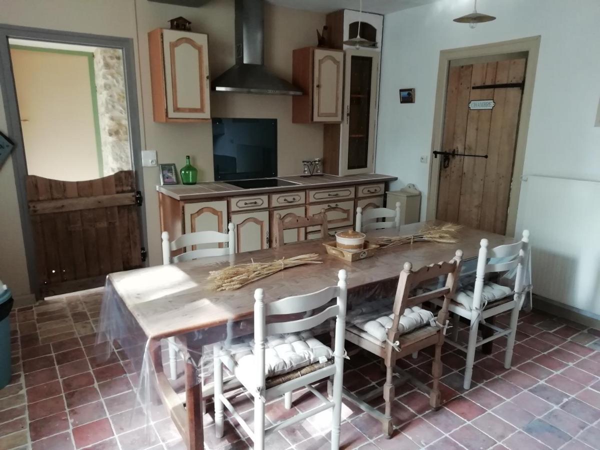 Les Bories En Champagne Hébergement de vacances Montlevon